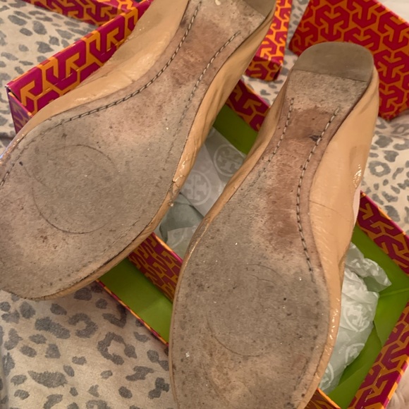 Tory Burch Elastic Ballerina Flat - Picture 4 of 4